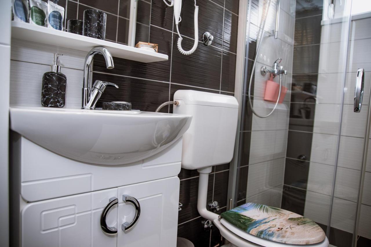 Guest House Mylan Licko Petrovo Selo Dış mekan fotoğraf