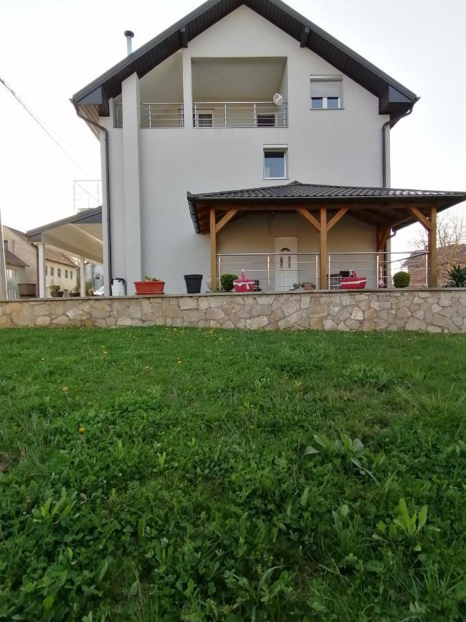 Guest House Mylan Licko Petrovo Selo Dış mekan fotoğraf